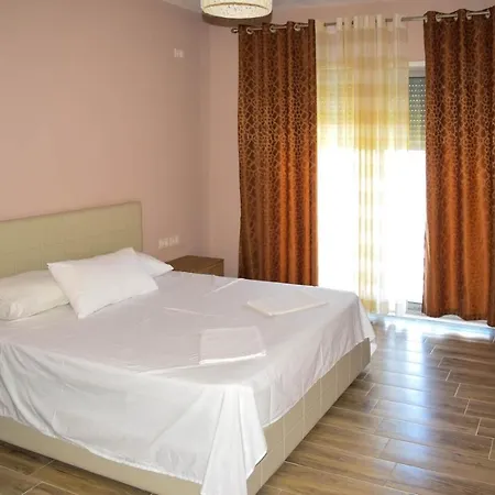 Apartment Miloen Gjiri I Lalzit *